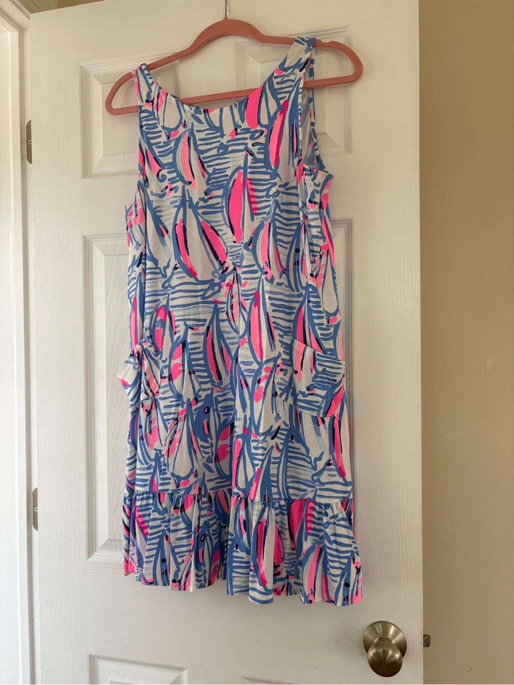 Sleeveless Boat-Print Shift Dress in Blue & Pink size medium